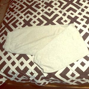 Aleta sweats